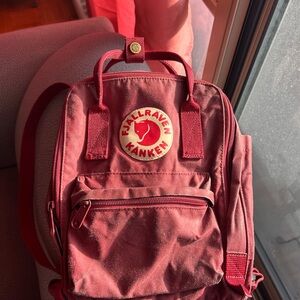 Fjällräven Kånken Red mini Backpack